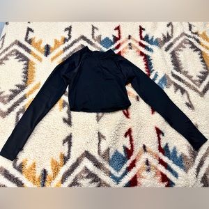 New Black XS Jolyn Cropped Rashguard
